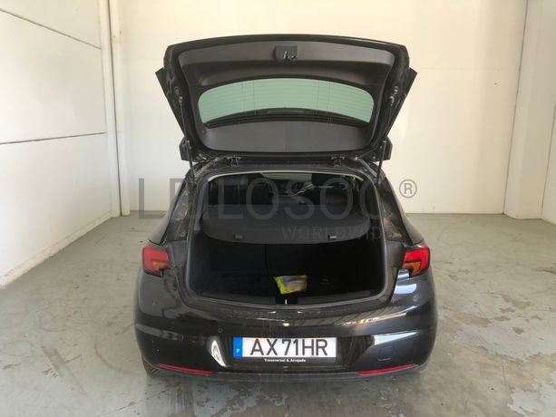 Opel Astra · Ano 2019