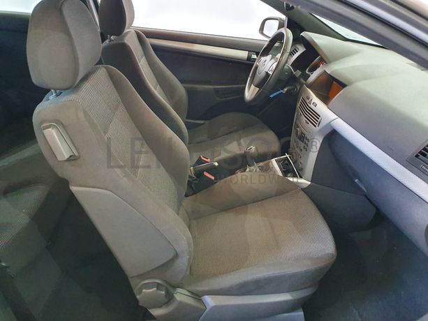 Opel Astra · Ano 2005