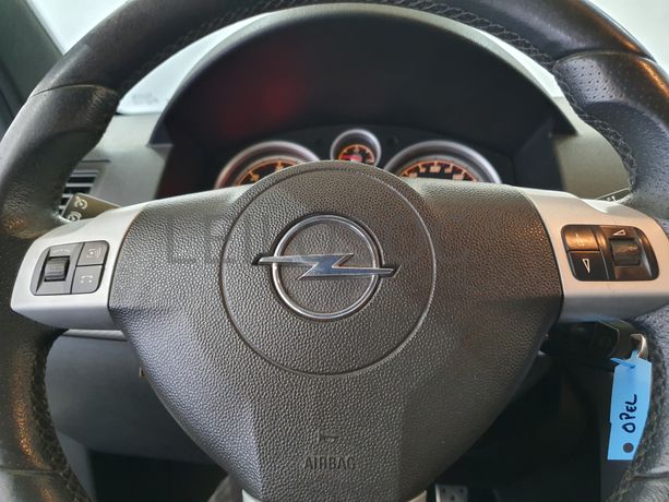 Opel Astra · Ano 2005