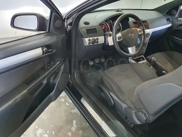 Opel Astra · Ano 2005