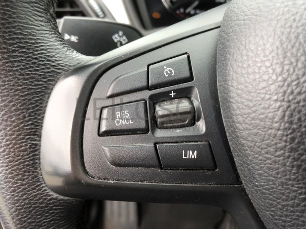 BMW X1 16D · Ano 2018