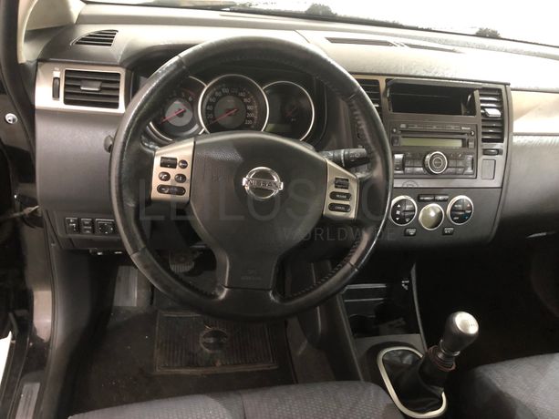 Nissan Tiida · Ano 2008