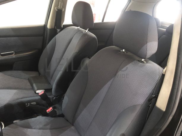 Nissan Tiida · Ano 2008