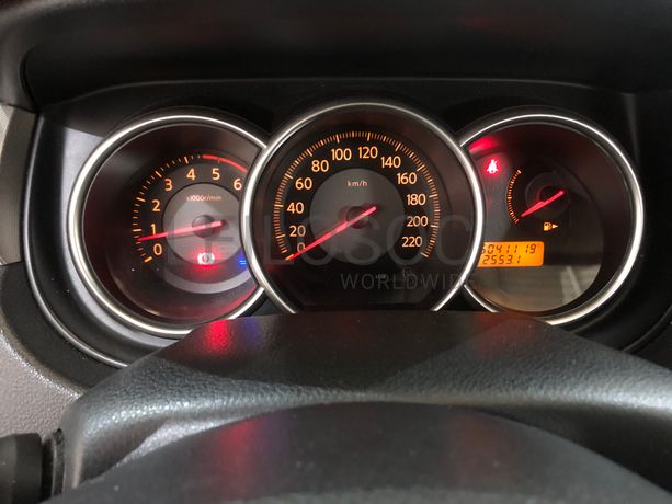 Nissan Tiida · Ano 2008