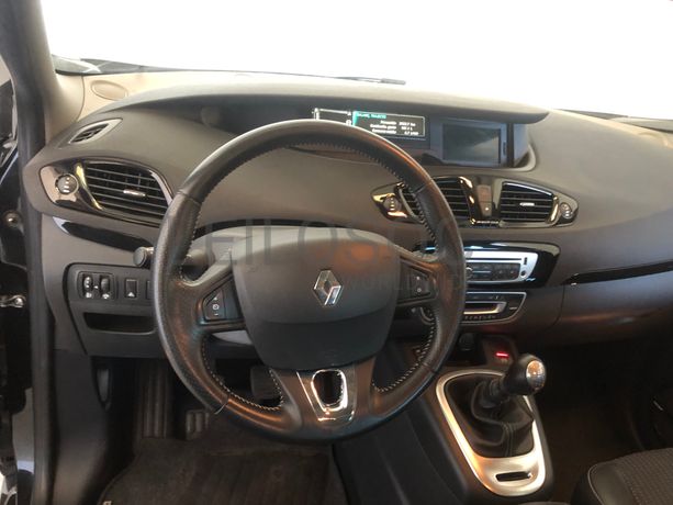 Renault Grand Scénic 1.5 DCI · Ano 2014