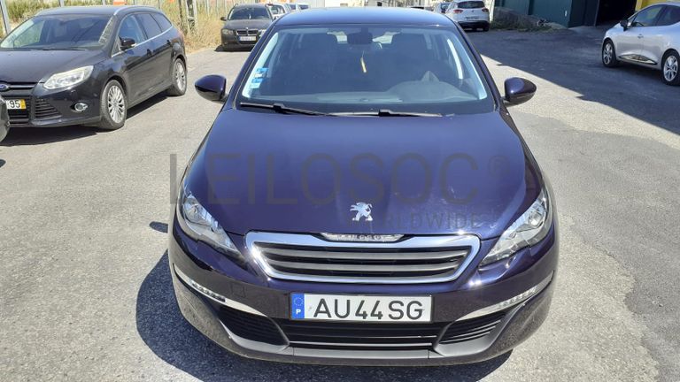 Peugeot 308 · Ano 2015