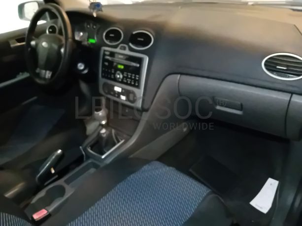 Ford Focus 1.6 TDCI · Ano 2006 