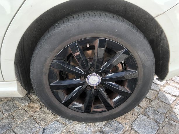 Mercedes-Benz Class B · Ano 2013