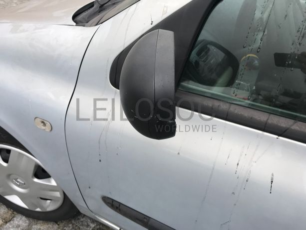 Renault Clio 1.2 · Ano 2001