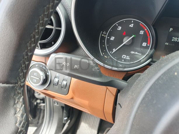 Alfa-Romeo Giulia · Ano 2017