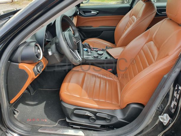 Alfa-Romeo Giulia · Ano 2017