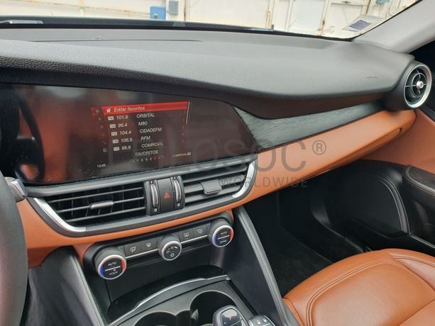 Alfa-Romeo Giulia · Ano 2017