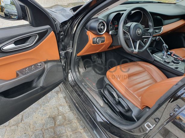 Alfa-Romeo Giulia · Ano 2017