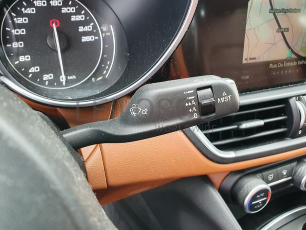 Alfa-Romeo Giulia · Ano 2017