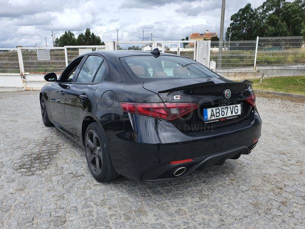 Alfa-Romeo Giulia · Ano 2017