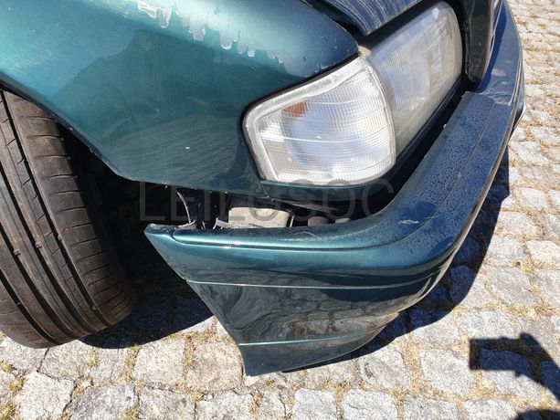 Mercedes-Benz C220 CDI · Ano 1999