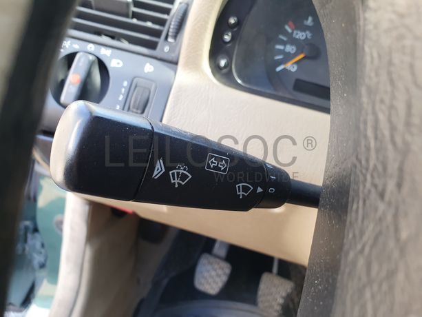 Mercedes-Benz C220 CDI · Ano 1999