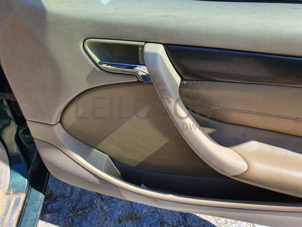 Mercedes-Benz C220 CDI · Ano 1999