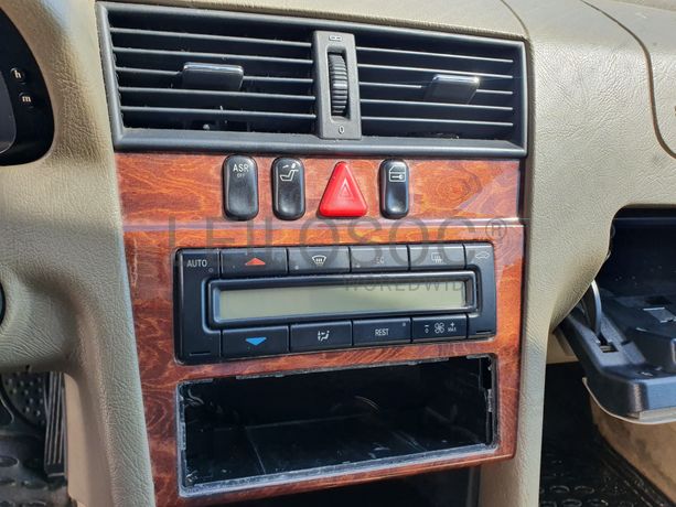 Mercedes-Benz C220 CDI · Ano 1999