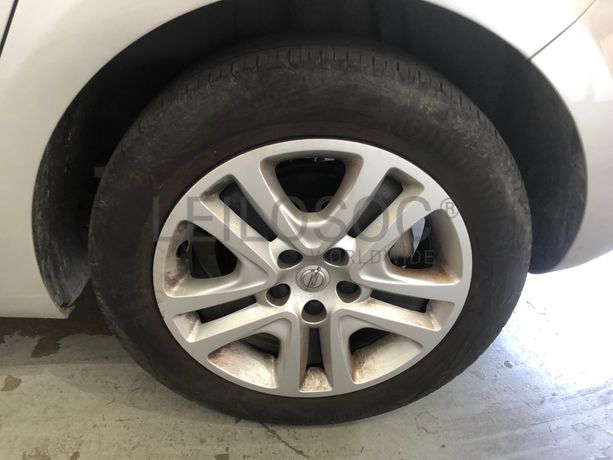 Opel Astra · Ano 2021