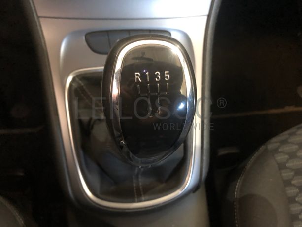 Opel Astra · Ano 2021