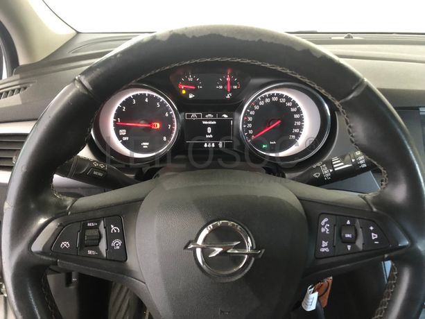 Opel Astra · Ano 2021