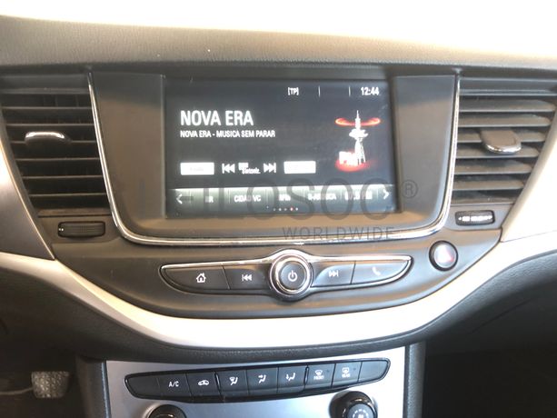 Opel Astra · Ano 2021