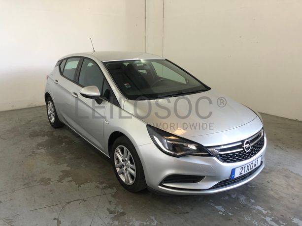 Opel Astra · Ano 2021