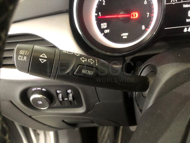 Opel Astra · Ano 2021