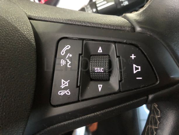 Opel Astra · Ano 2021