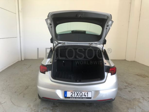 Opel Astra · Ano 2021