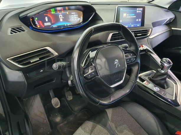 Peugeot 3008 · Ano 2017