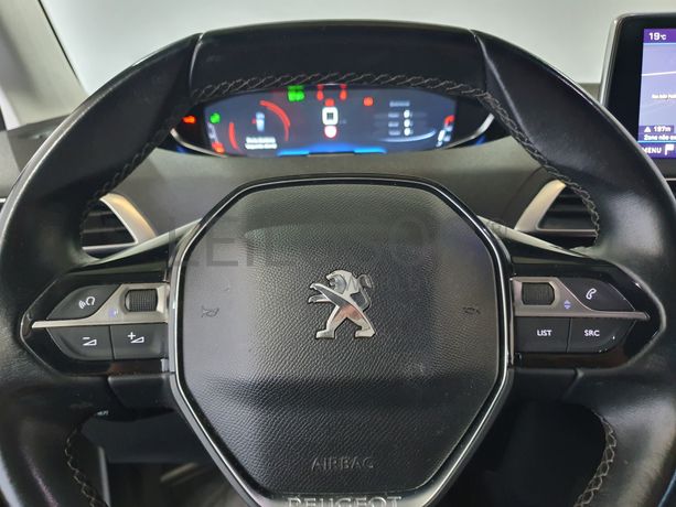Peugeot 3008 · Ano 2017