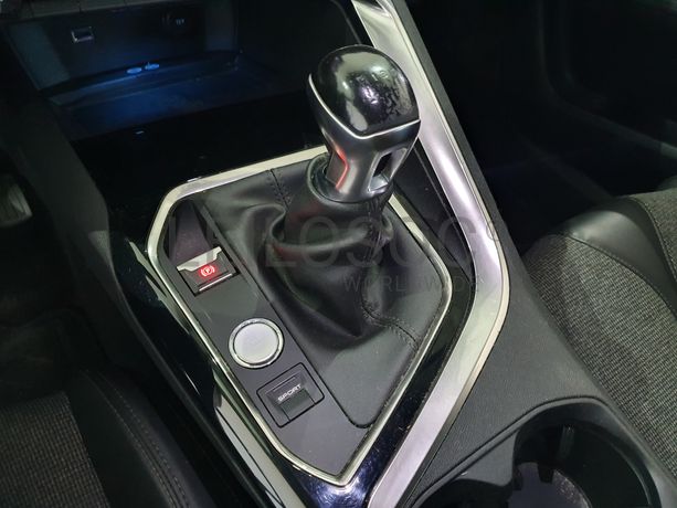 Peugeot 3008 · Ano 2017