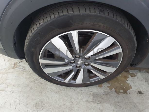 Peugeot 3008 · Ano 2017