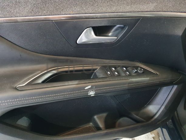 Peugeot 3008 · Ano 2017