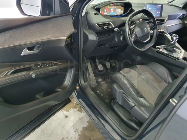 Peugeot 3008 · Ano 2017