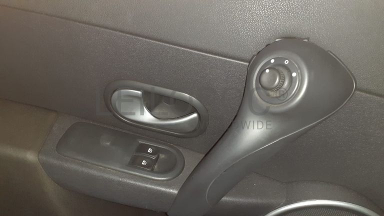 Renault Clio · Ano 2010