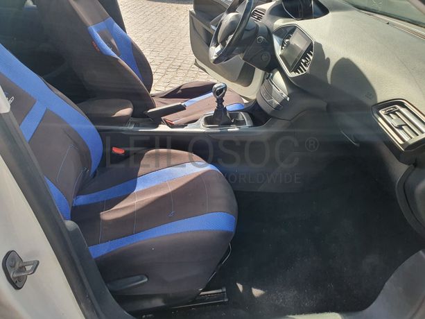 Peugeot 308 · Ano 2015