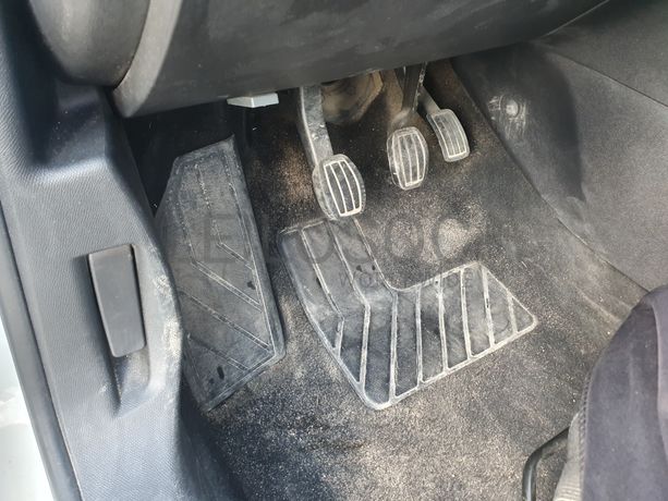 Peugeot 308 · Ano 2015