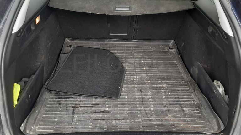 Peugeot 308 · Ano 2014