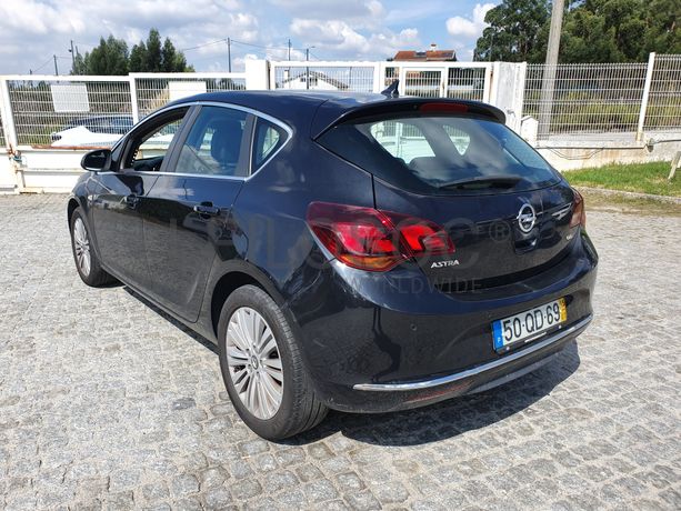Opel Astra · Ano 2015