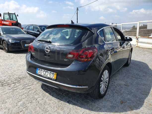 Opel Astra · Ano 2015
