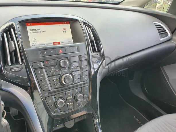 Opel Astra · Ano 2015