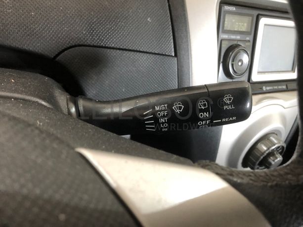 Toyota Yaris · Ano 2008