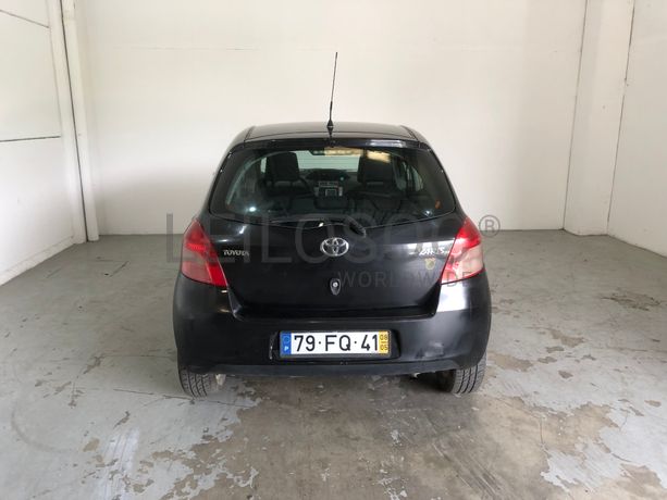 Toyota Yaris · Ano 2008