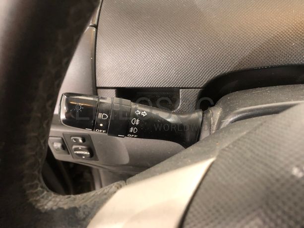 Toyota Yaris · Ano 2008