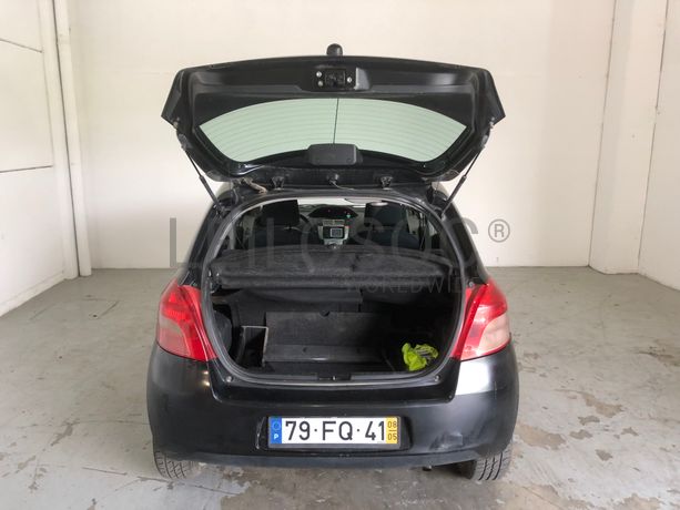 Toyota Yaris · Ano 2008