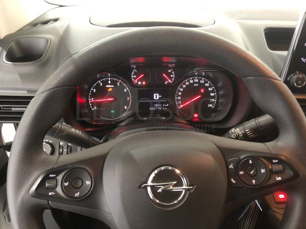 Opel Combo · Ano 2019