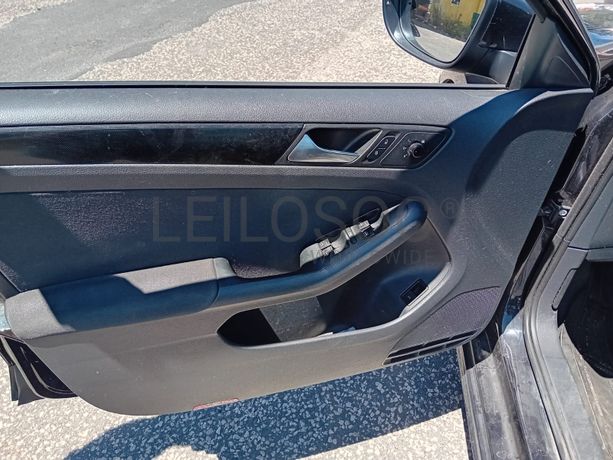 Volkswagen Jetta TDI · Ano 2011